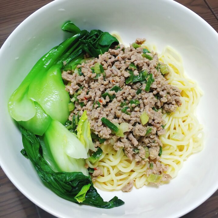 汁少なめ担々麺